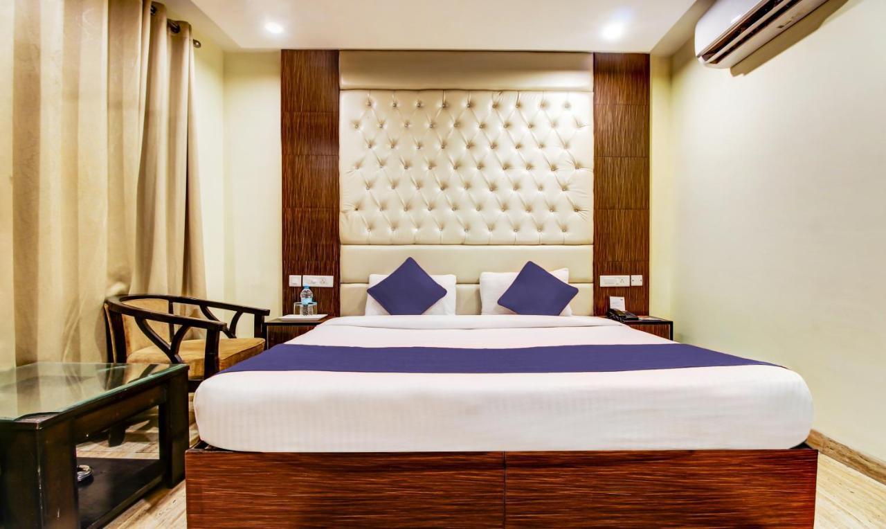 Diamond Hotel & Spa Zirakpur Exterior photo